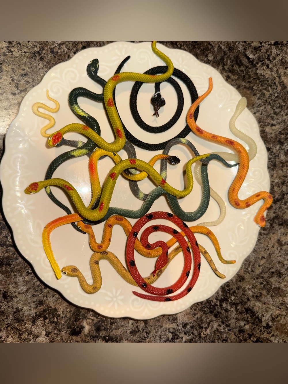 $2 Realistic Rubber Snake Toys $2 WITH ANY $10 ORDER OR MORE